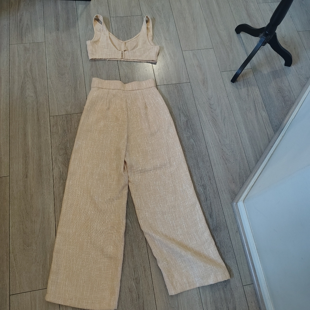 SHIEN Women's Tan Two Piece Wide Leg Pants Set Size M - Picture 15 of 16